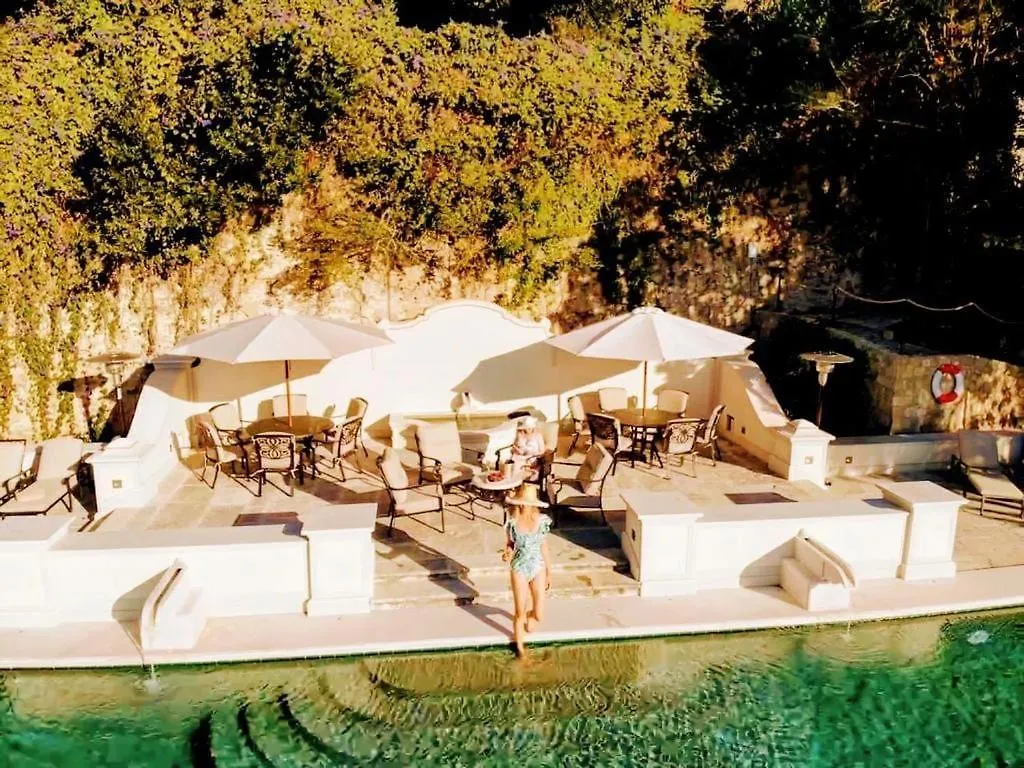 Tranquil Villa, Heated Pool In Country Estate Sintra