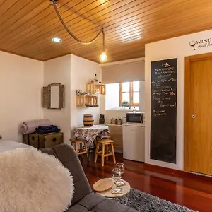 Wine Apartment