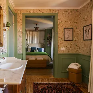 Rosegarden House - By Unlock Sintra